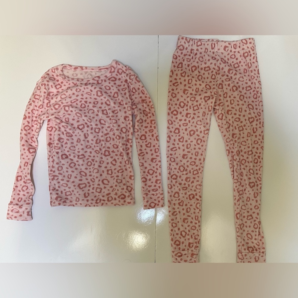 Cat & Jack Girls' 2pc Long Sleeve Snuggly Soft Snug Fit Pajama Set - Size 8